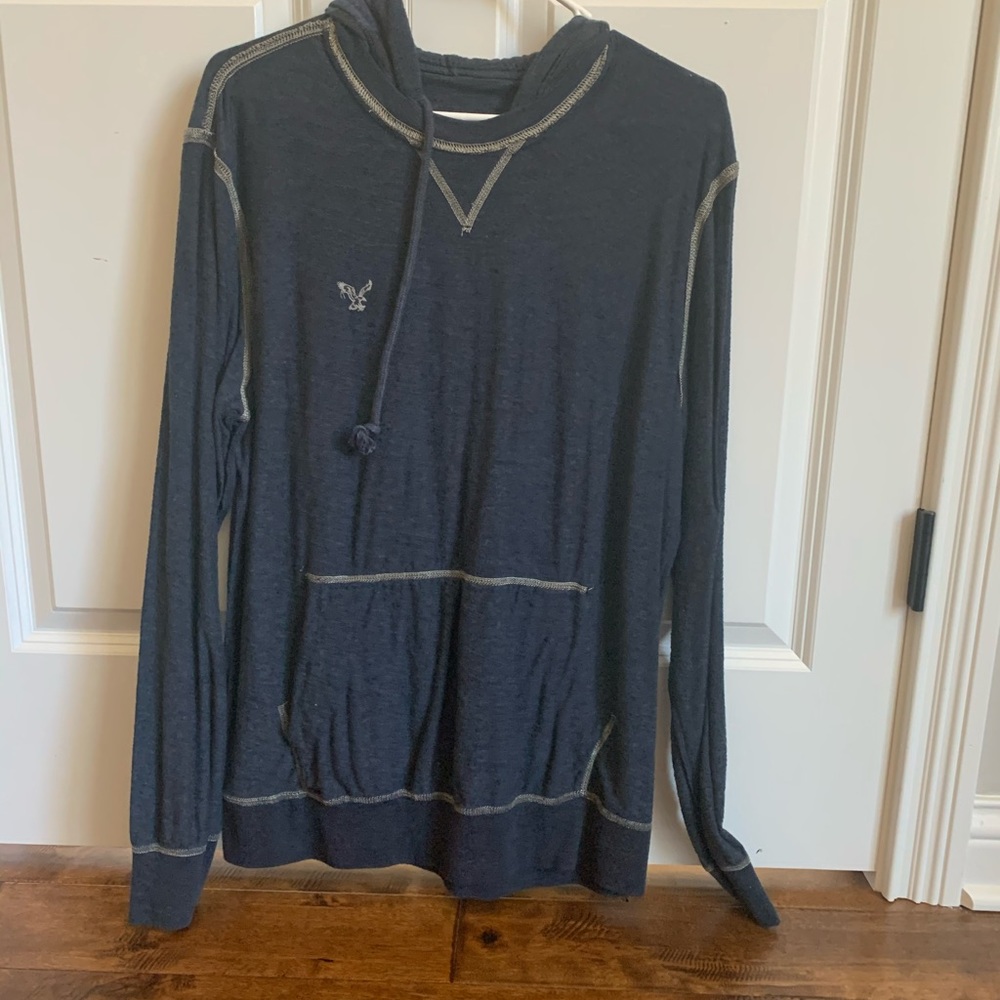 Men’s American eagle light weight hoodie.